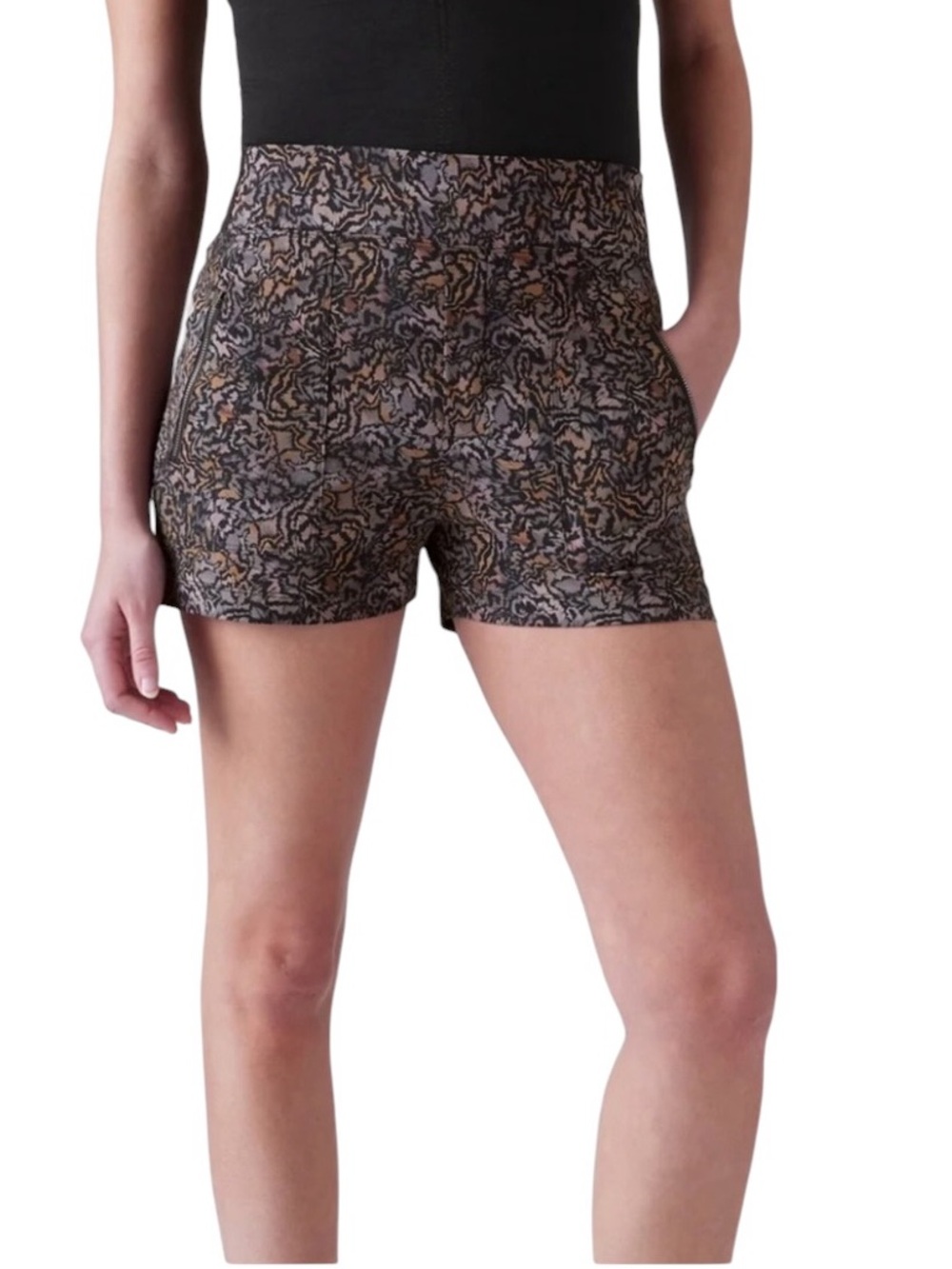 Athleta Trekkie North Mid Rise 3.5” Shorts – Size 12